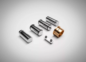 Pins, pivot brackets, bushings